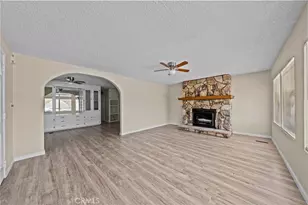 560 Santa Clara Cir, Hemet, CA 92543 - Photo 6