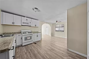 560 Santa Clara Cir, Hemet, CA 92543 - Photo 10