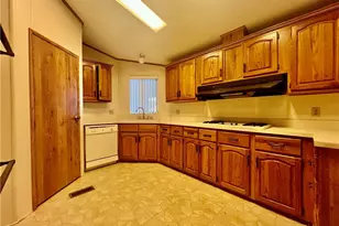 24600 Mountain Ave, Hemet, CA 92544 - Photo 10