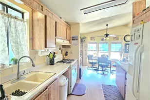 24600 Mountain Ave, Hemet, CA 92544 - Photo 18