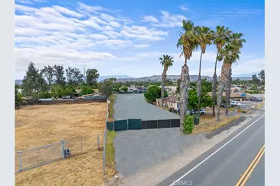 27536 Ethanac Road, Menifee, CA 92585 - Photo 10