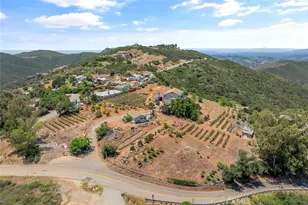 1996 Rainbow Glen Rd, Fallbrook, CA 92028 - Photo 2