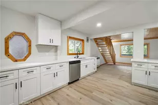 814 Glen View Ln, Twin Peaks, CA 92391 - Photo 10