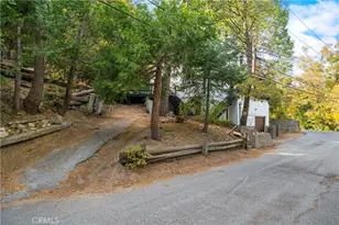 814 Glen View Ln, Twin Peaks, CA 92391 - Photo 36