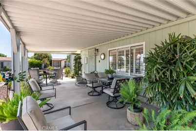 38124 Calle Amigable, Murrieta, CA 92563 - Photo 6