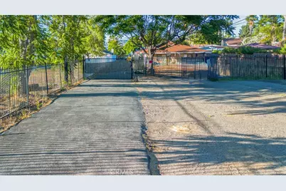 17306 Grand Avenue, Lake Elsinore, CA 92530 - Photo 20