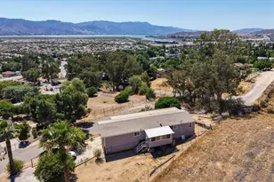 32480 Mesa Dr, Lake Elsinore, CA 92530 - Photo 32