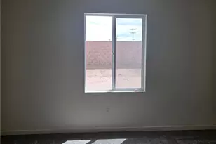 12147 Del Sur St, Victorville, CA 92392 - Photo 4