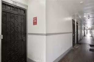 354 Chestnut Ave, Long Beach, CA 90802 - Photo 8