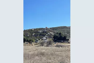 1718 Milpas Road, Hemet, CA 92544 - Photo 12