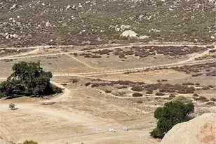 1718 Milpas Rd, Hemet, CA 92544 - Photo 1