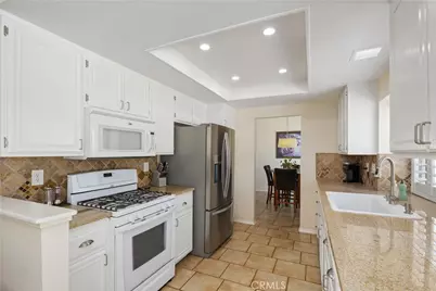 30440 Teal Brook Dr, Menifee, CA 92584 - Photo 8