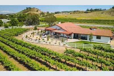 38155 Avenida La Cresta, Murrieta, CA 92562 - Photo 4