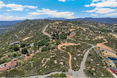 42125 Angels Peak Court, Murrieta, CA 92562 - Photo 8