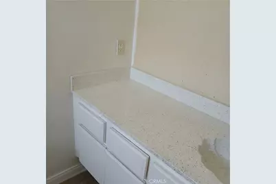 2449 West Acacia Avenue, Hemet, CA 92545 - Photo 10