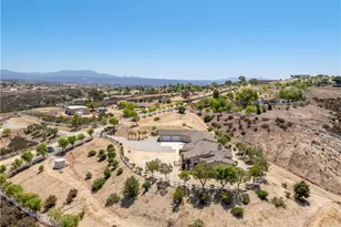 39597 Calle Escalona, Temecula, CA 92592 - Photo 44