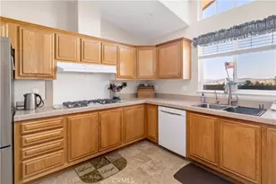 39597 Calle Escalona, Temecula, CA 92592 - Photo 18