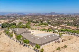 39597 Calle Escalona, Temecula, CA 92592 - Photo 46