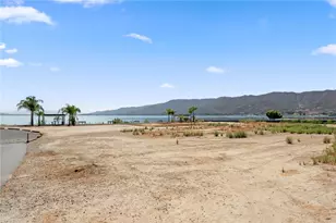 32000 Riverside Dr, Lake Elsinore, CA 92530 - Photo 24