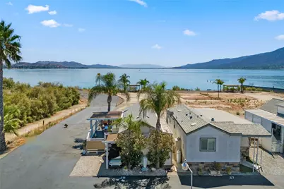 32000 Riverside Dr. #J-8, Lake Elsinore, CA 92530 - Photo 28
