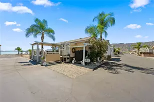 32000 Riverside Dr, Lake Elsinore, CA 92530 - Photo 8