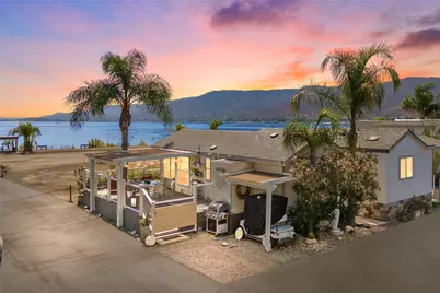 32000 Riverside Dr. #J-8, Lake Elsinore, CA 92530 - Photo 1