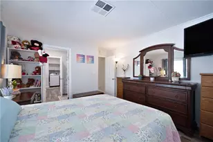 925 S Palm Ave, Hemet, CA 92543 - Photo 34