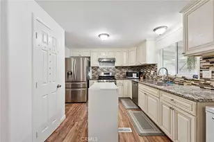 43692 Ange Ln, Hemet, CA 92544 - Photo 12