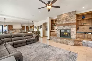 38193 Via Huerta, Murrieta, CA 92562 - Photo 16