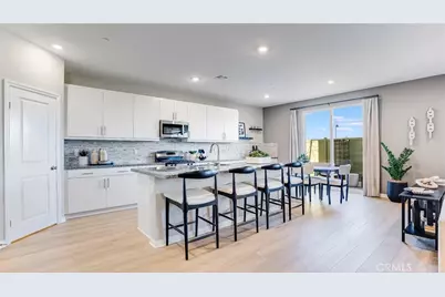 17533 Crabtree Meadows, Hesperia, CA 92345 - Photo 2