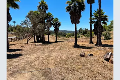 2 Via Vaquero, Temecula, CA 92590 - Photo 24