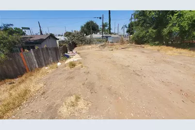 217 Iowa Avenue, Riverside, CA 92507 - Photo 6