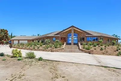 37789 Avenida La Cresta, Murrieta, CA 92562 - Photo 10