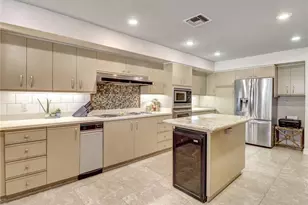 208 Kavenish Dr, Rancho Mirage, CA 92270 - Photo 14