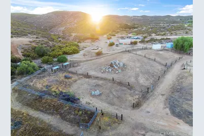 40399 Denise Road, Temecula, CA 92544 - Photo 4