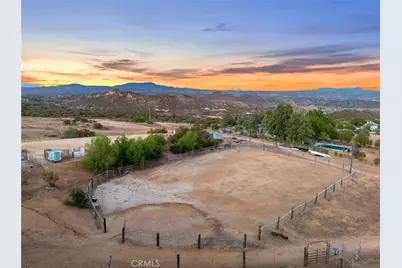 40399 Denise Road, Temecula, CA 92544 - Photo 2