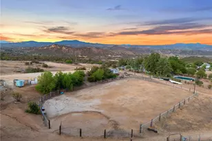 40399 Denise Rd, Temecula, CA 92544 - Photo 2