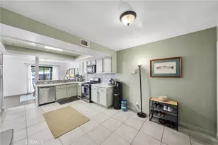 2172 Falcon Crest Dr, Riverside, CA 92506 - Photo 8