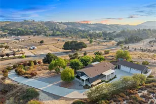 39010 E Benton Rd, Temecula, CA 92592 - Photo 54