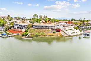 30199 Windward Dr, Canyon Lake, CA 92587 - Photo 6