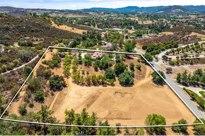 19750 Avenida Rosella, Murrieta, CA 92562 - Photo 4