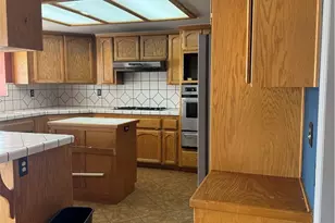 18965 Siskiyou Rd, Apple Valley, CA 92307 - Photo 8