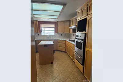 18965 Siskiyou Road, Apple Valley, CA 92307 - Photo 10