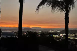 27495 Linnel Ln, Murrieta, CA 92562 - Photo 6