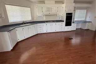 38215 Via Taffia, Murrieta, CA 92563 - Photo 8