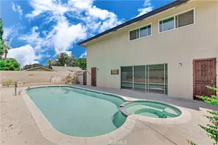 687 Locust St, Corona, CA 92879 - Photo 42