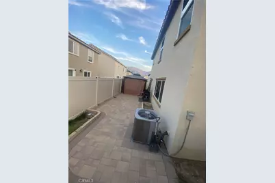 427 Lisbon Place, Santa Paula, CA 93060 - Photo 16