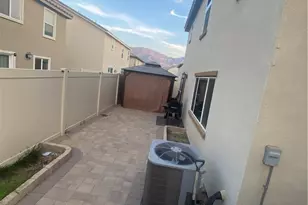 427 Lisbon Pl, Santa Paula, CA 93060 - Photo 16