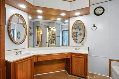 1300 W Menlo Avenue #217, Hemet, CA 92543 - Photo 14