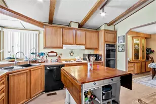 1300 W Menlo Ave, Hemet, CA 92543 - Photo 4